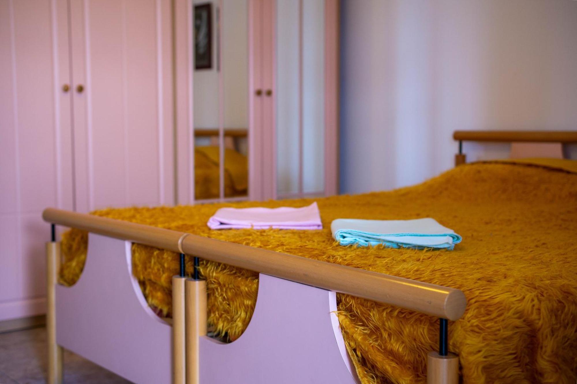 Bllok Bright Private Bedrooms With Private Bathroom On Shared Apartment Tiranë Eksteriør bilde