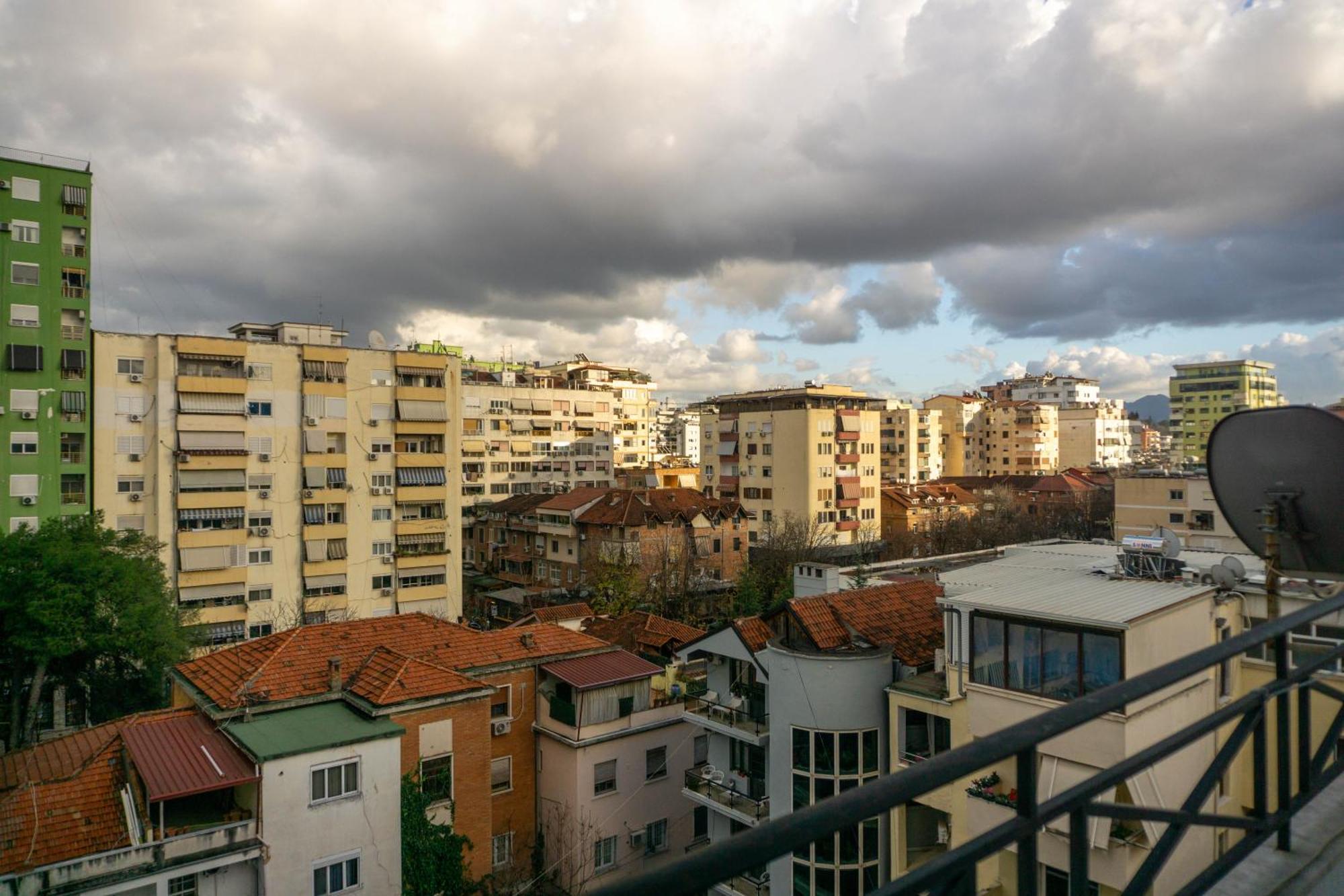 Bllok Bright Private Bedrooms With Private Bathroom On Shared Apartment Tiranë Eksteriør bilde